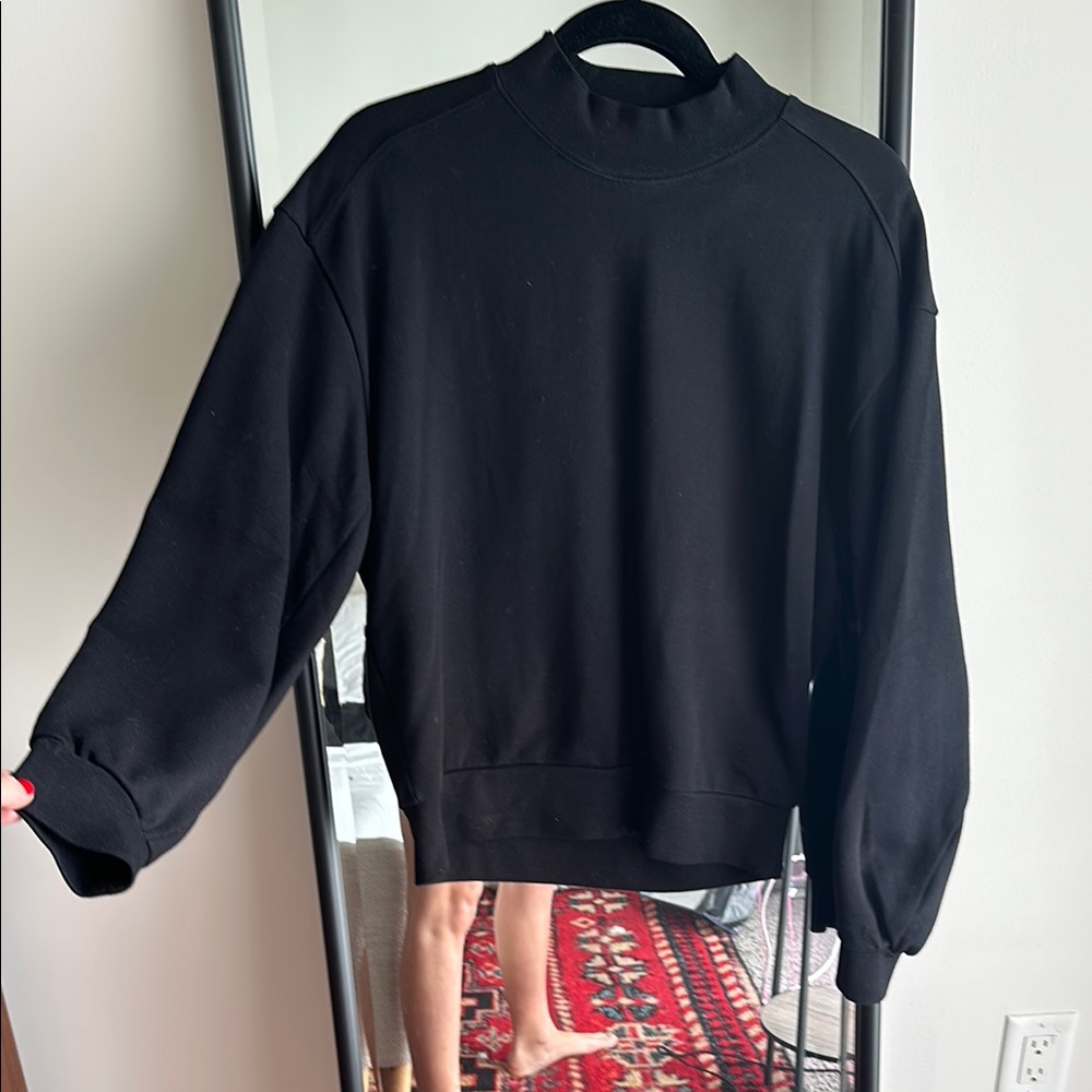 COS Mockneck Sweatshirt